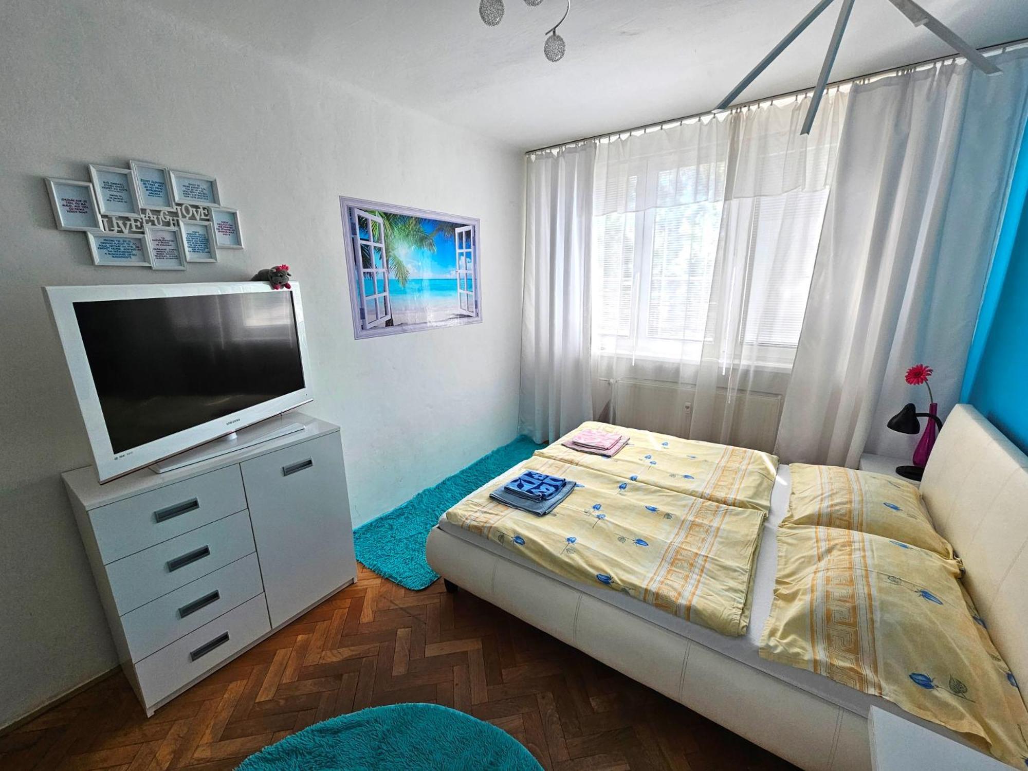Cozy Blue Apartment Presov Luaran gambar